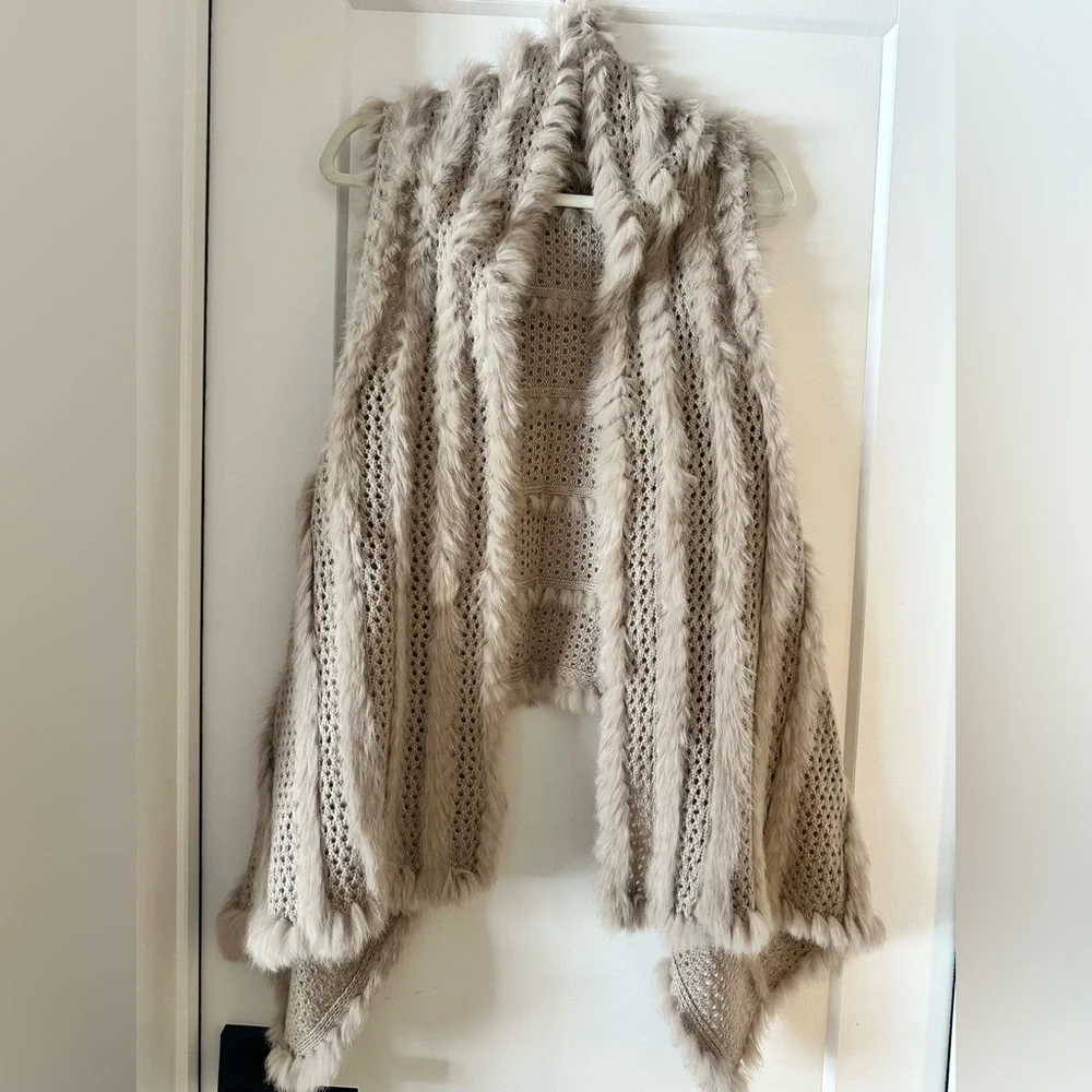 Dolce Cabo Fur Vest - Picture 2 of 5